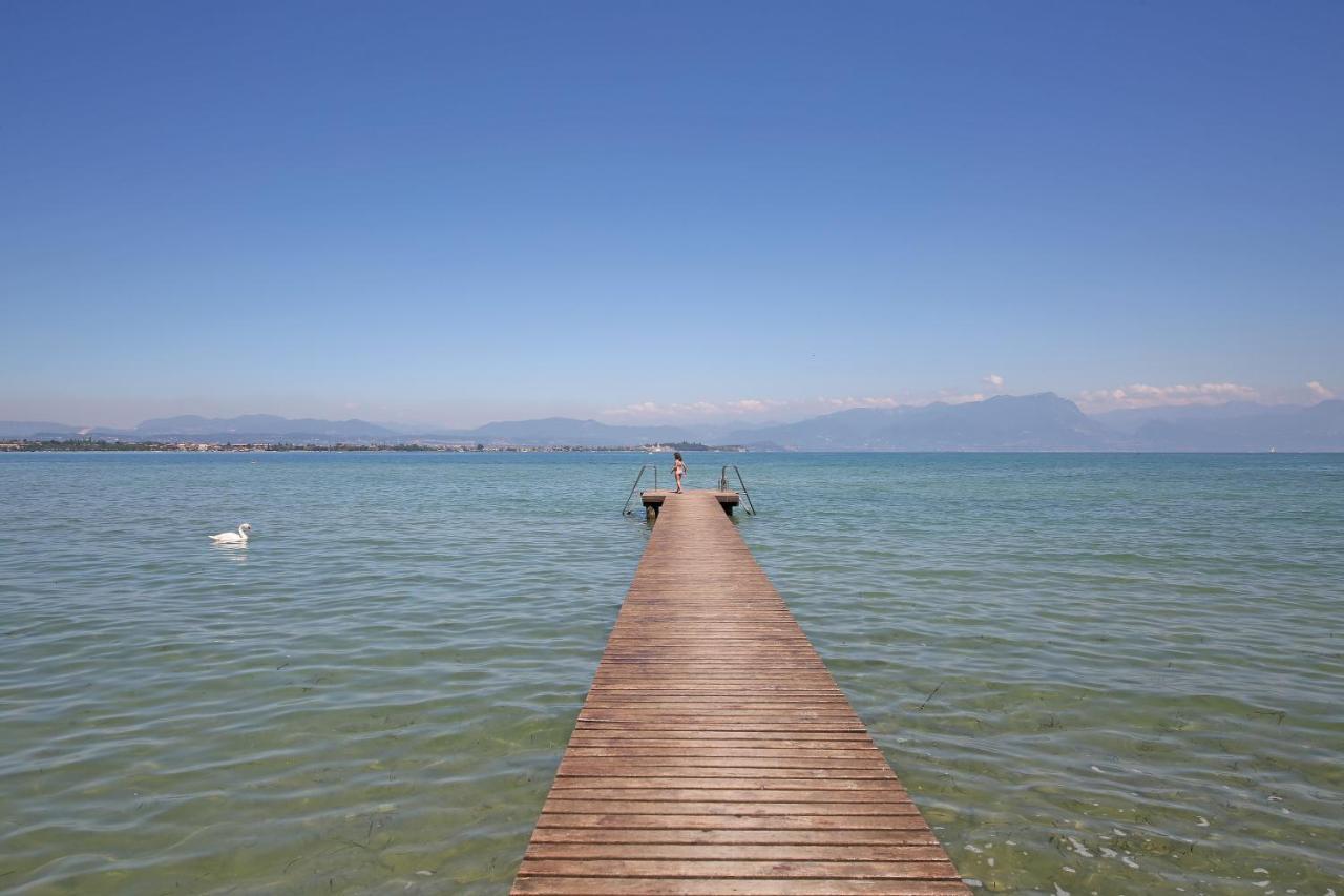 Appartamenti Punta Gro Sirmione Buitenkant foto